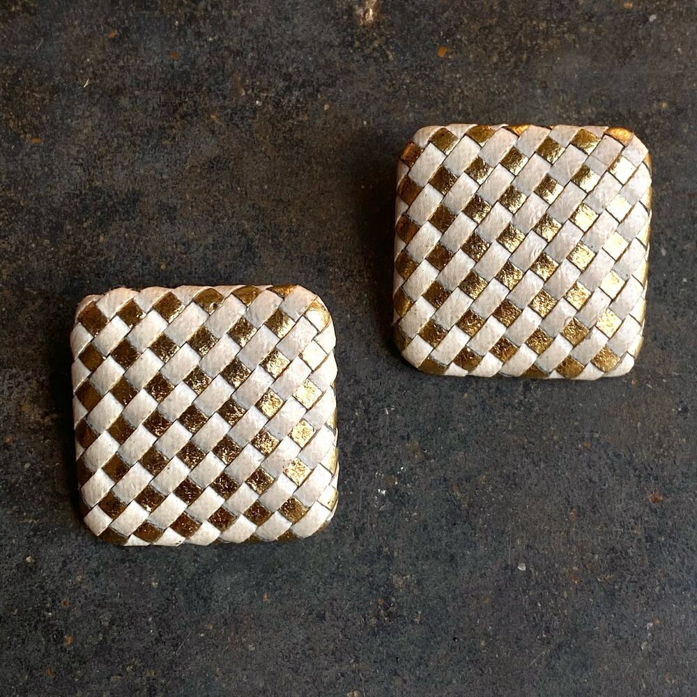 Vtg 80s Gold Cream Faux Leather Checkered Woven Square Earrings